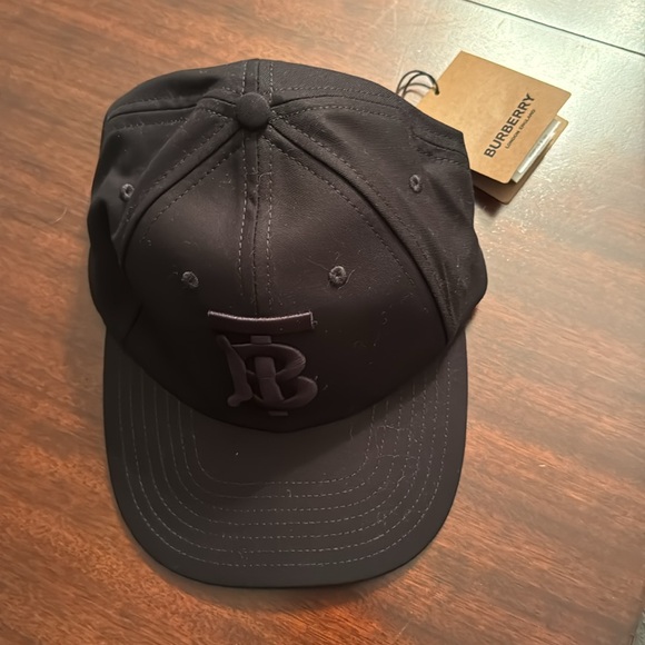 NWT Burberry Women’s Monogram Motif Baseball Cap Black on Black Luxury Gift - Picture 6 of 11